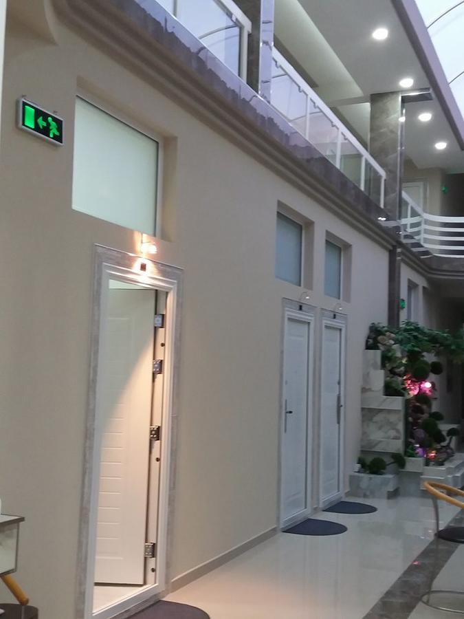 Atina Lux Hostel Leskovac  Kültér fotó