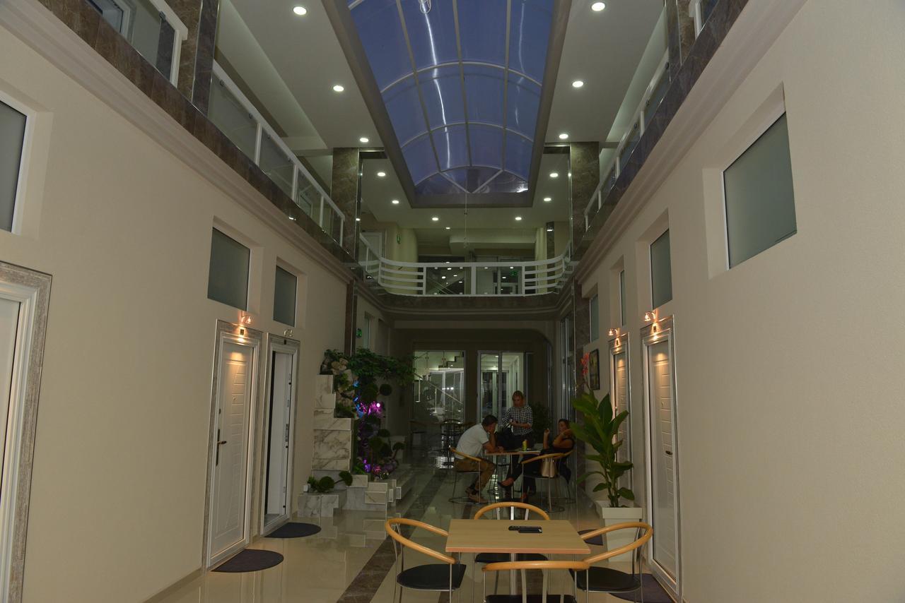 Atina Lux Hostel Leskovac  Kültér fotó