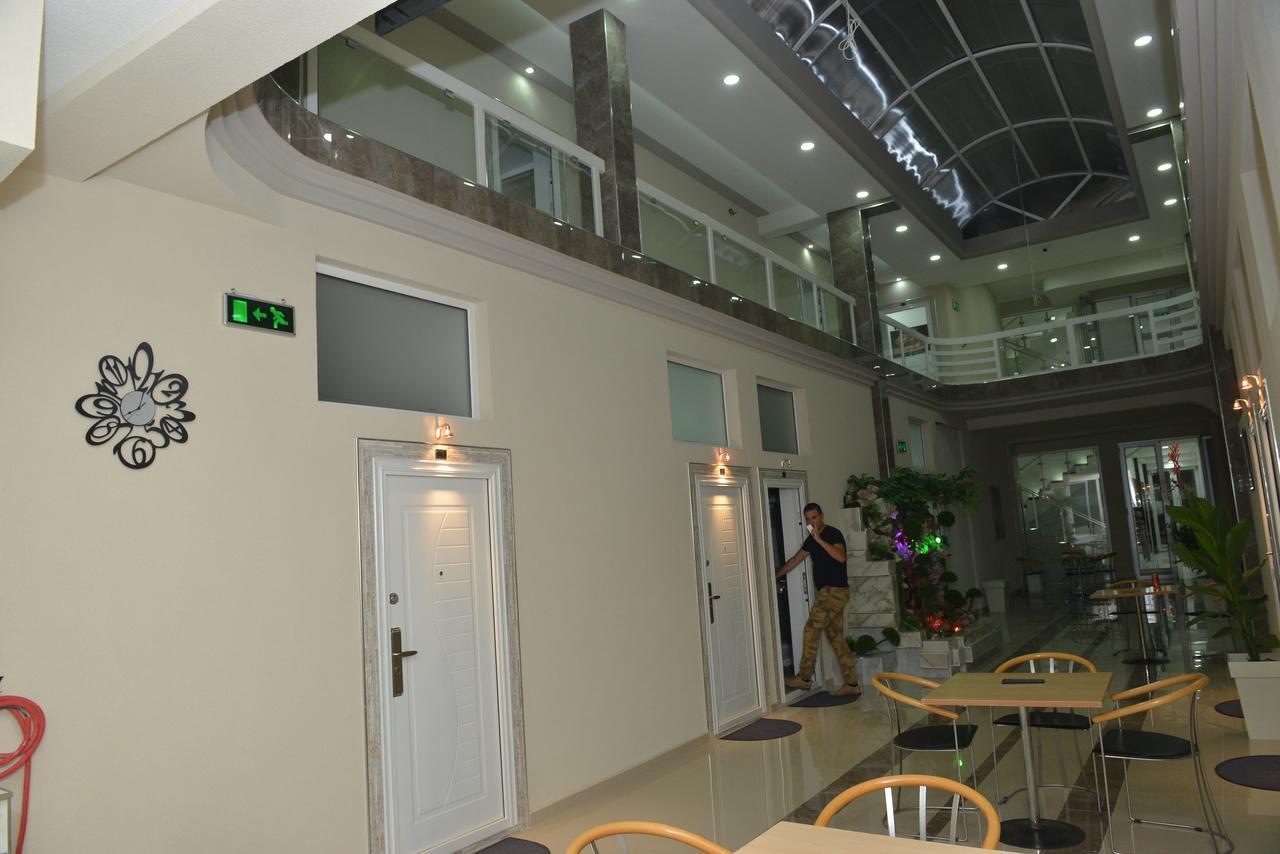Atina Lux Hostel Leskovac  Kültér fotó
